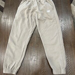 New Balance Kids Sweats NWOT, Size 8